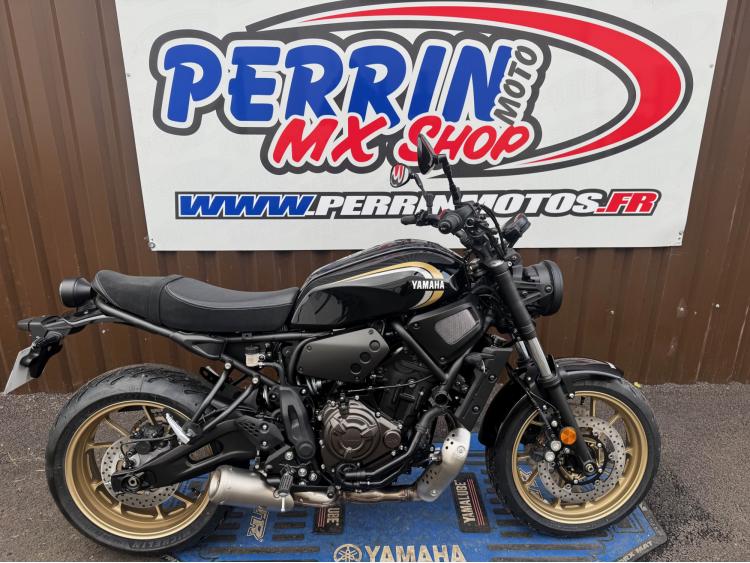 YAMAHA XSR 700 